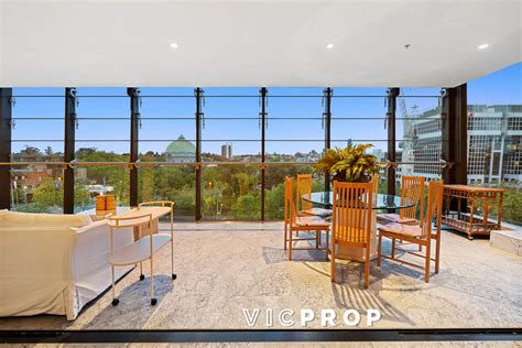 3 bedroom apartments for sale in Melbourne, VIC 3004 .